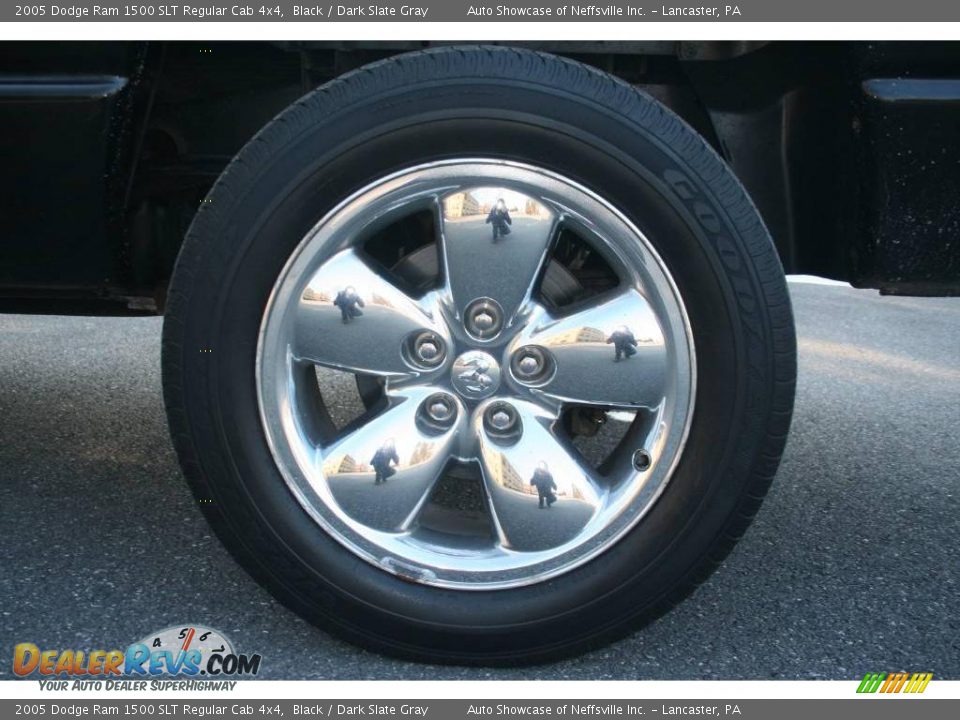 2005 Dodge Ram 1500 SLT Regular Cab 4x4 Black / Dark Slate Gray Photo #10