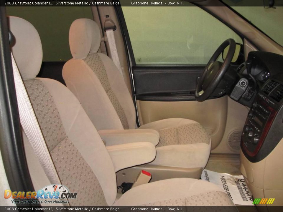 2008 Chevrolet Uplander LS Silverstone Metallic / Cashmere Beige Photo #8