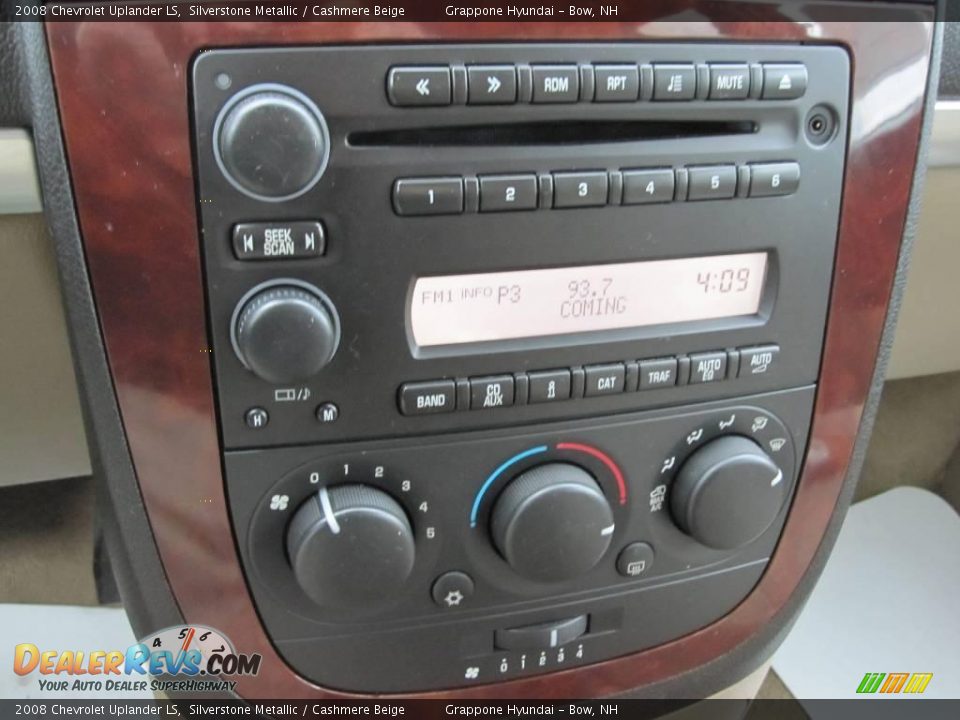 2008 Chevrolet Uplander LS Silverstone Metallic / Cashmere Beige Photo #11