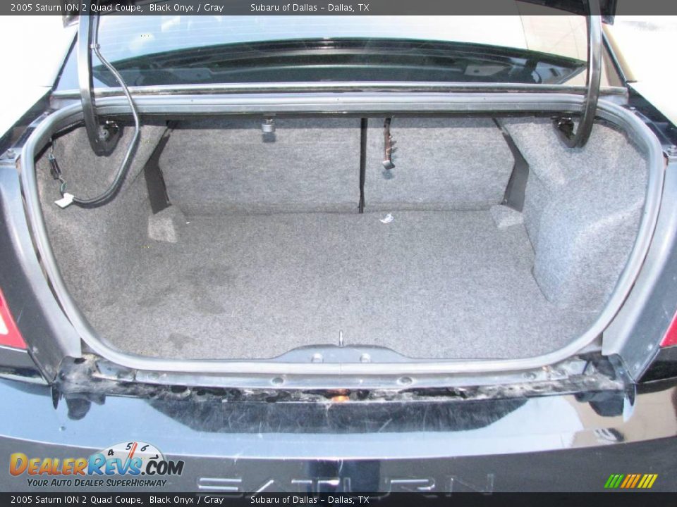 2005 Saturn ION 2 Quad Coupe Black Onyx / Gray Photo #18