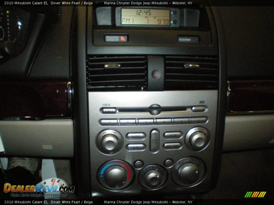 2010 Mitsubishi Galant ES Dover White Pearl / Beige Photo #4