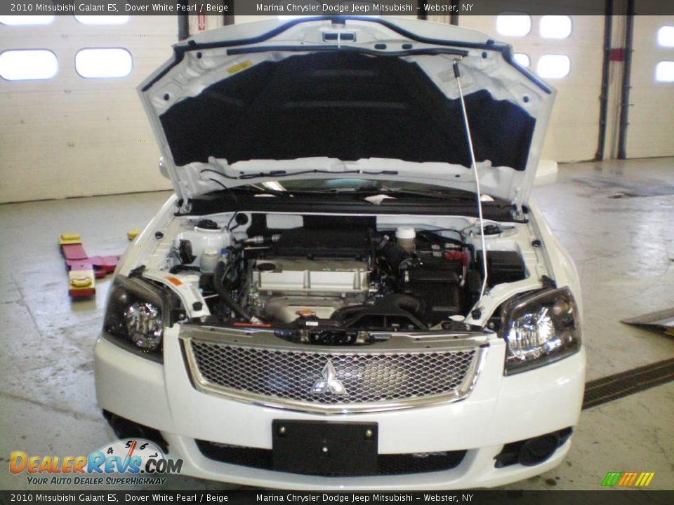 2010 Mitsubishi Galant ES Dover White Pearl / Beige Photo #13