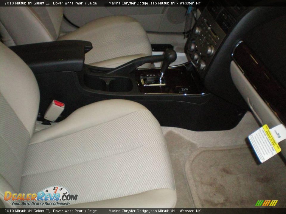 2010 Mitsubishi Galant ES Dover White Pearl / Beige Photo #22