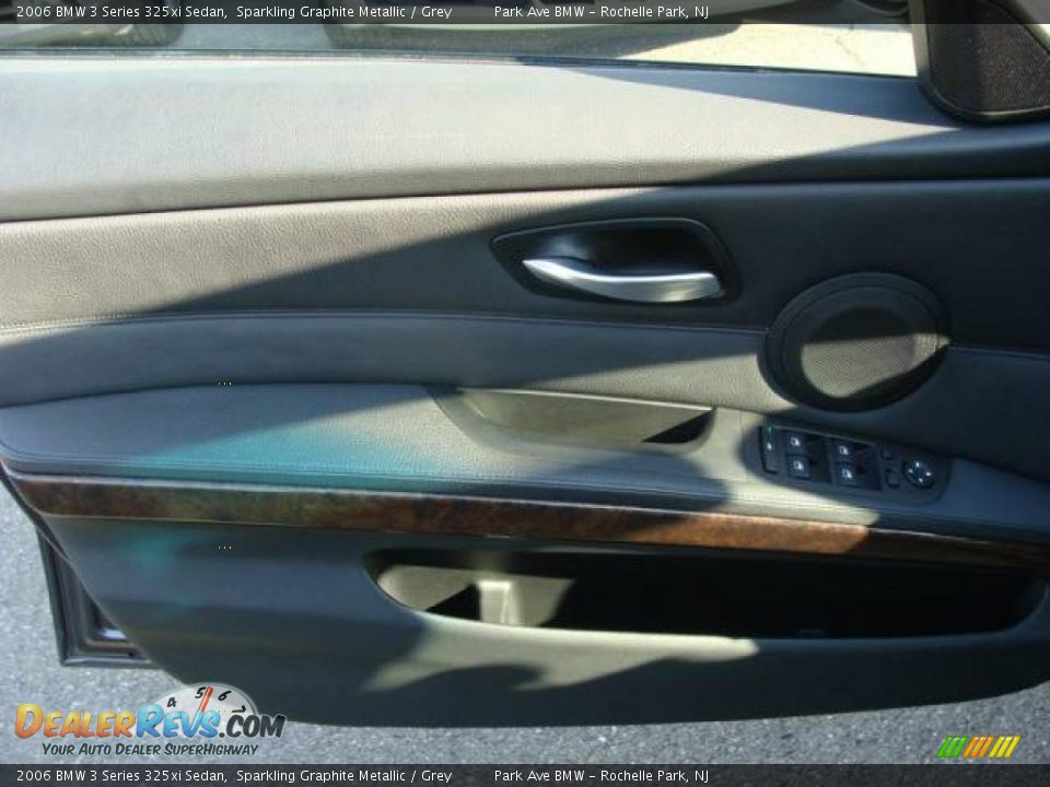 2006 BMW 3 Series 325xi Sedan Sparkling Graphite Metallic / Grey Photo #9