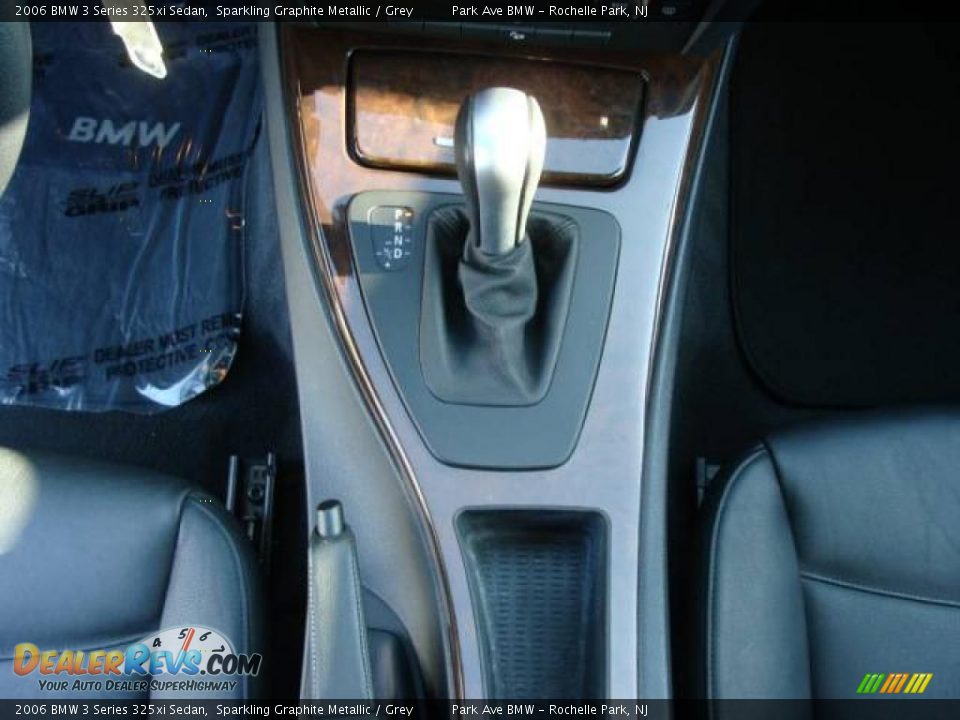 2006 BMW 3 Series 325xi Sedan Sparkling Graphite Metallic / Grey Photo #16