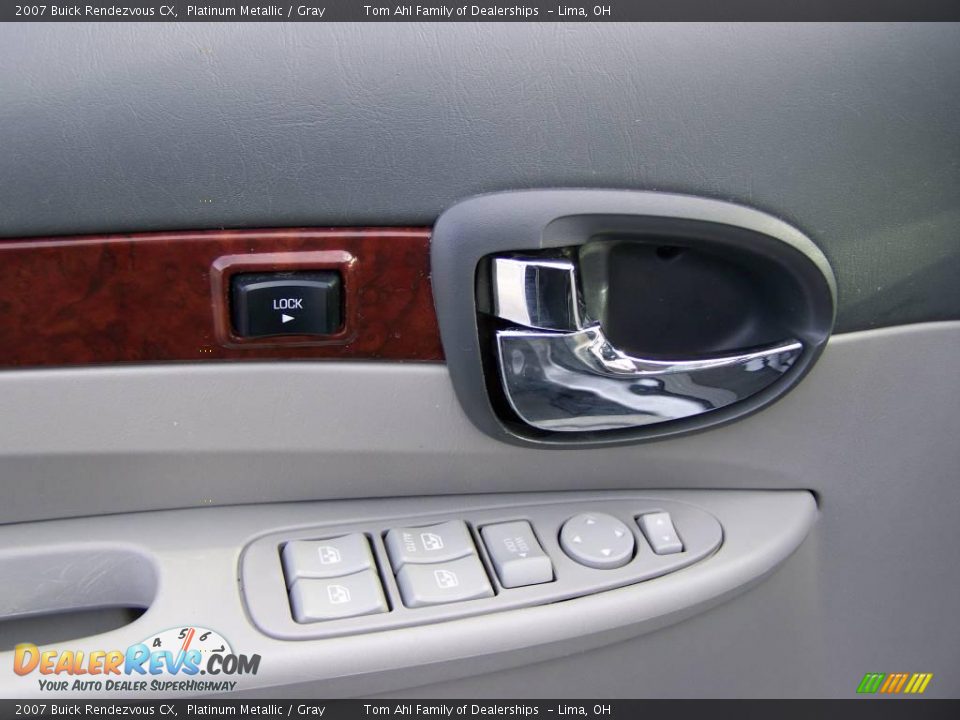 2007 Buick Rendezvous CX Platinum Metallic / Gray Photo #10