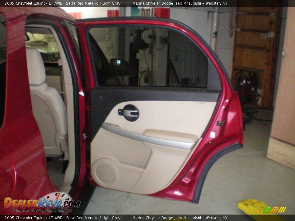 2005 Chevrolet Equinox LT AWD Salsa Red Metallic / Light Gray Photo #18