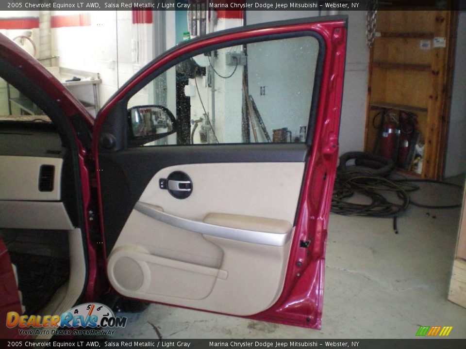 2005 Chevrolet Equinox LT AWD Salsa Red Metallic / Light Gray Photo #20