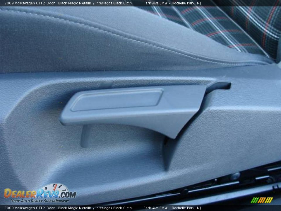 2009 Volkswagen GTI 2 Door Black Magic Metallic / Interlagos Black Cloth Photo #11