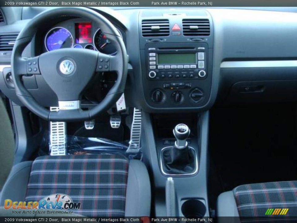 2009 Volkswagen GTI 2 Door Black Magic Metallic / Interlagos Black Cloth Photo #12