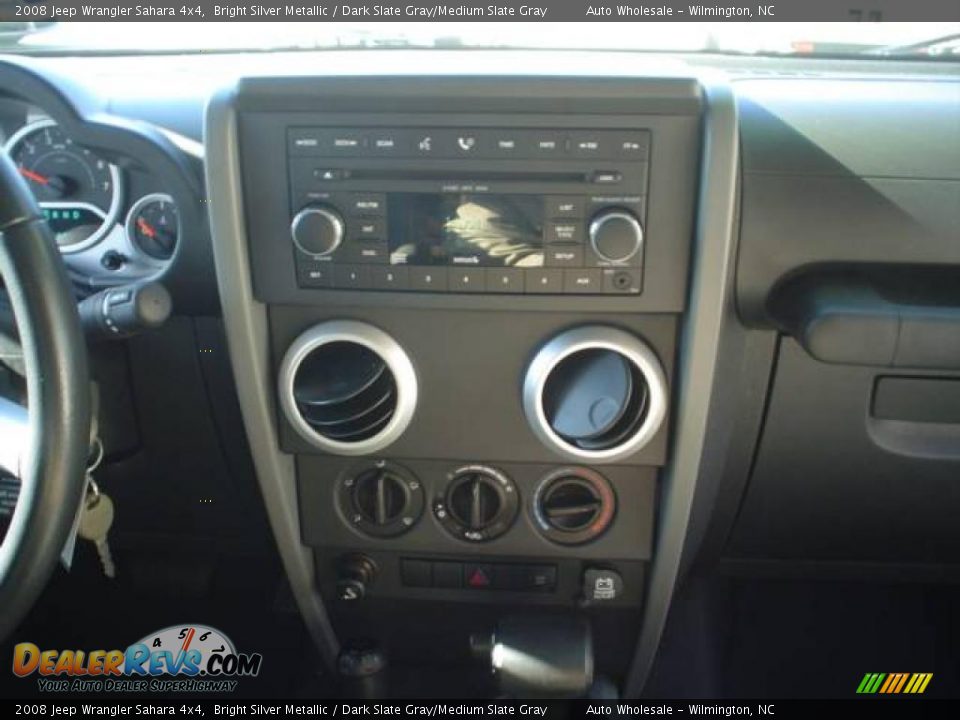 2008 Jeep Wrangler Sahara 4x4 Bright Silver Metallic / Dark Slate Gray/Medium Slate Gray Photo #8