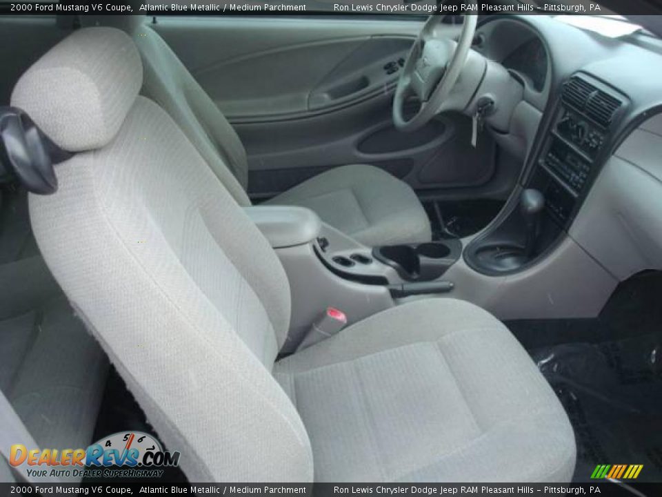 2000 Ford Mustang V6 Coupe Atlantic Blue Metallic / Medium Parchment Photo #13