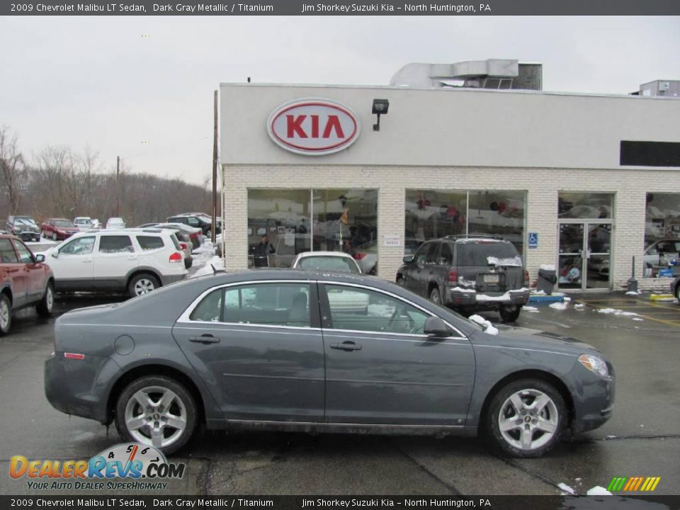 2009 Chevrolet Malibu LT Sedan Dark Gray Metallic / Titanium Photo #2