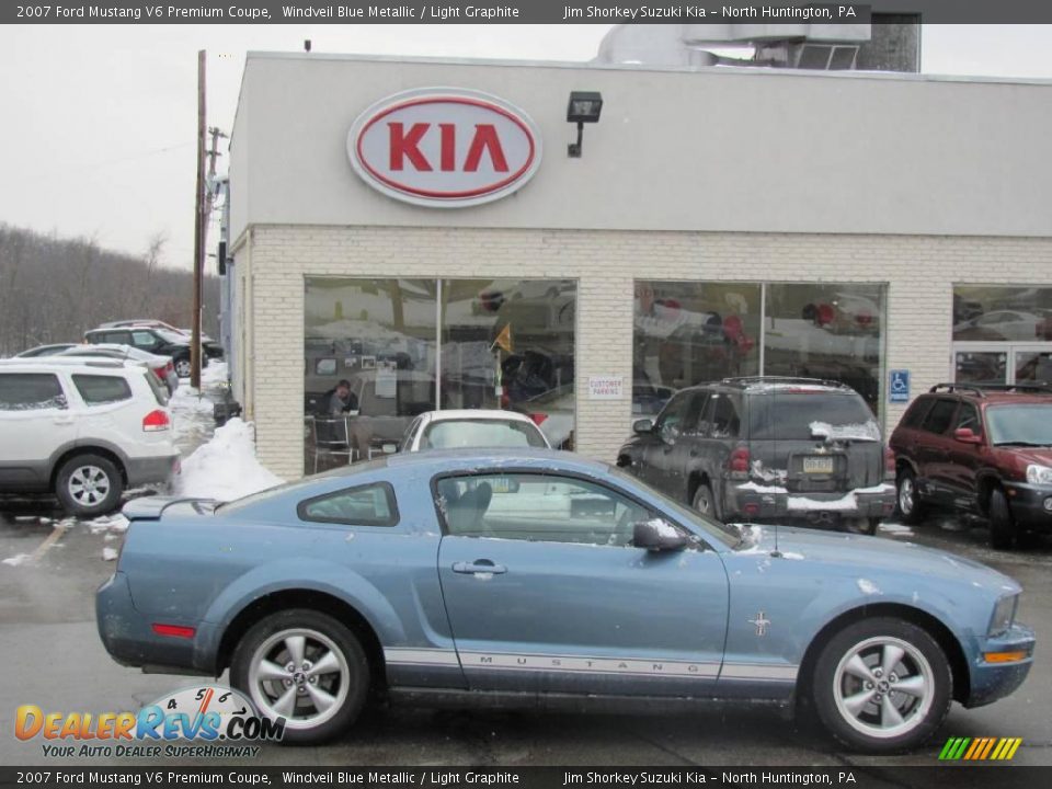 2007 Ford Mustang V6 Premium Coupe Windveil Blue Metallic / Light Graphite Photo #2