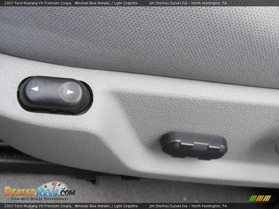 2007 Ford Mustang V6 Premium Coupe Windveil Blue Metallic / Light Graphite Photo #8