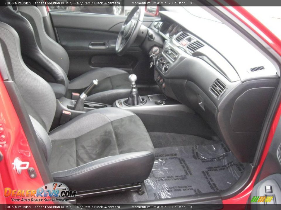 Black Alcantara Interior - 2006 Mitsubishi Lancer Evolution IX MR Photo #9