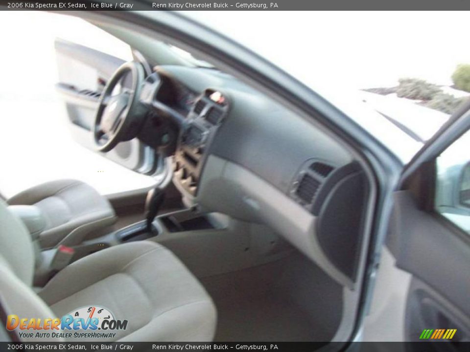 2006 Kia Spectra EX Sedan Ice Blue / Gray Photo #4