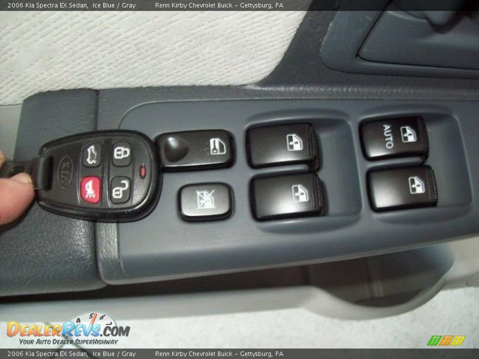 2006 Kia Spectra EX Sedan Ice Blue / Gray Photo #6