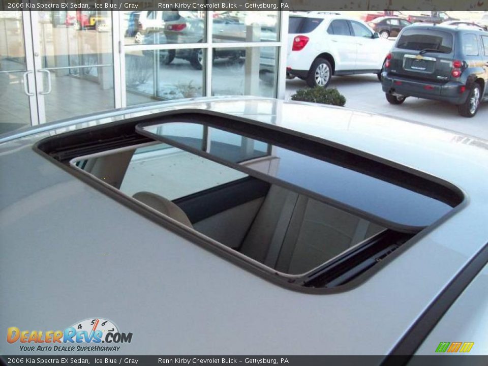 2006 Kia Spectra EX Sedan Ice Blue / Gray Photo #9