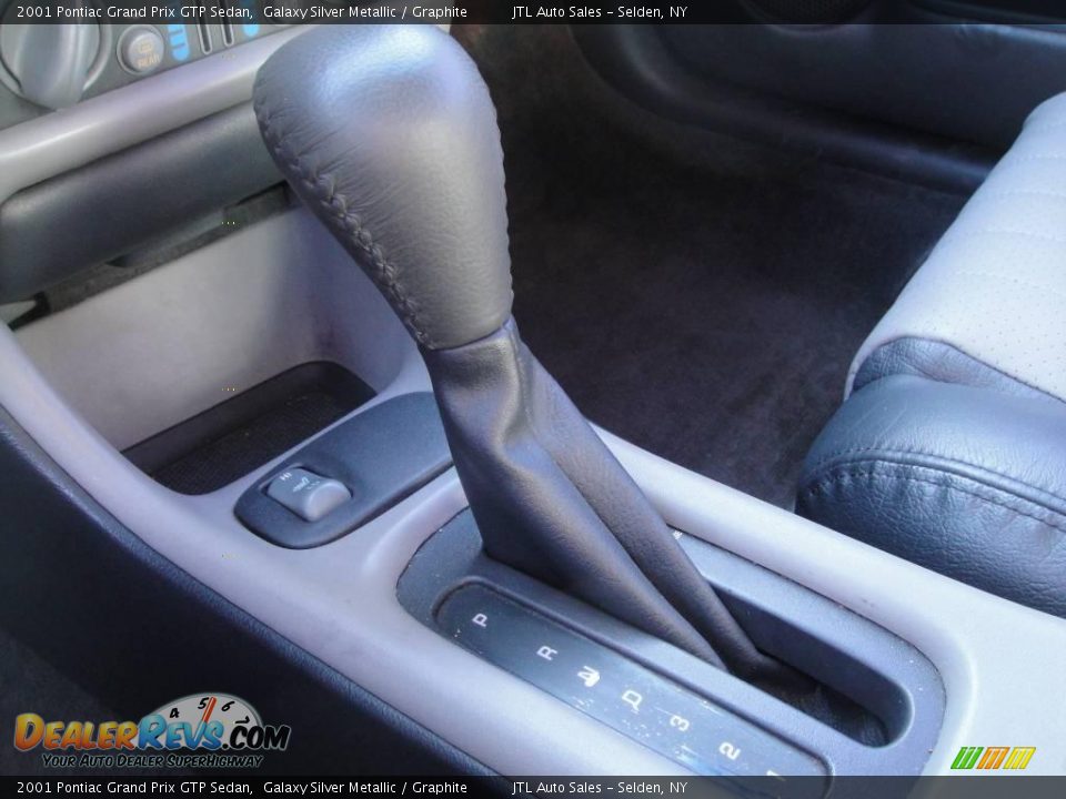 2001 Pontiac Grand Prix GTP Sedan Galaxy Silver Metallic / Graphite Photo #17