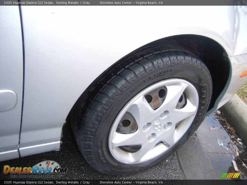 2005 Hyundai Elantra GLS Sedan Sterling Metallic / Gray Photo #16