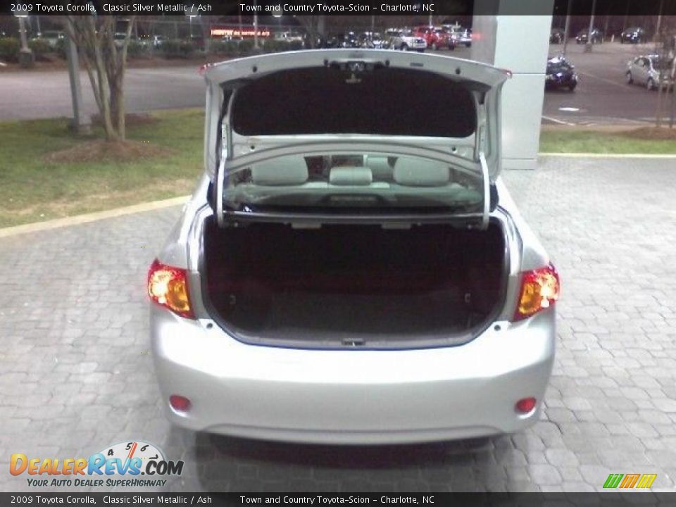 2009 Toyota Corolla Classic Silver Metallic / Ash Photo #14