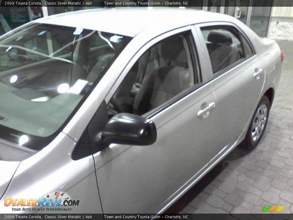 2009 Toyota Corolla Classic Silver Metallic / Ash Photo #19