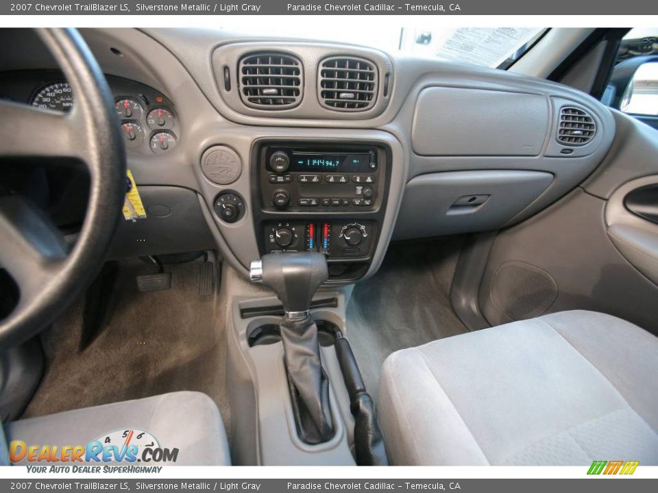 2007 Chevrolet TrailBlazer LS Silverstone Metallic / Light Gray Photo #8