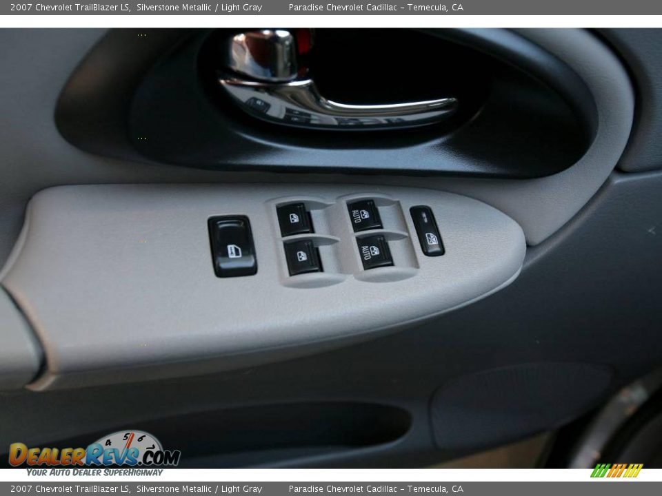 2007 Chevrolet TrailBlazer LS Silverstone Metallic / Light Gray Photo #10