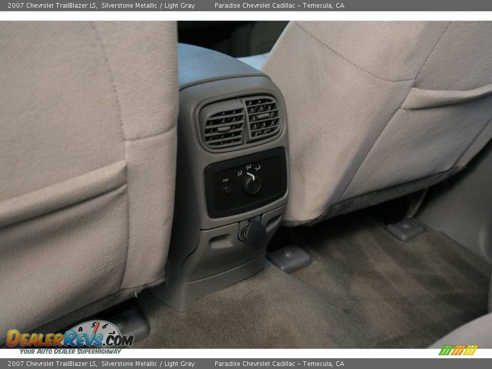 2007 Chevrolet TrailBlazer LS Silverstone Metallic / Light Gray Photo #14