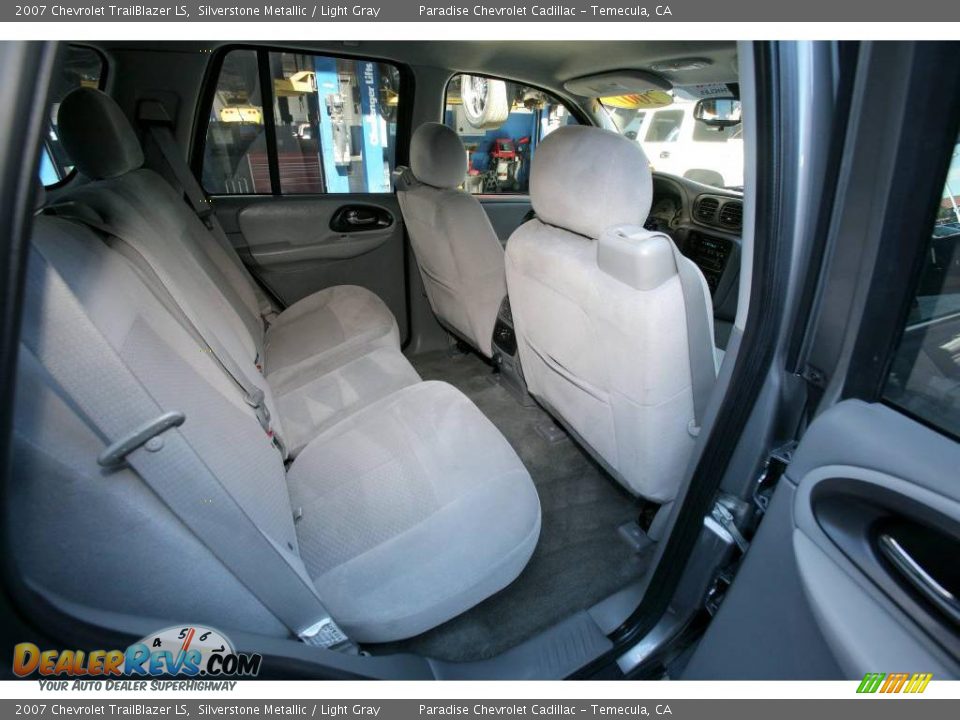2007 Chevrolet TrailBlazer LS Silverstone Metallic / Light Gray Photo #16