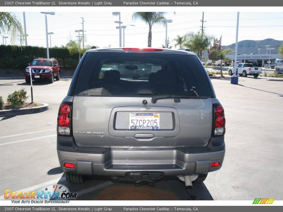 2007 Chevrolet TrailBlazer LS Silverstone Metallic / Light Gray Photo #29