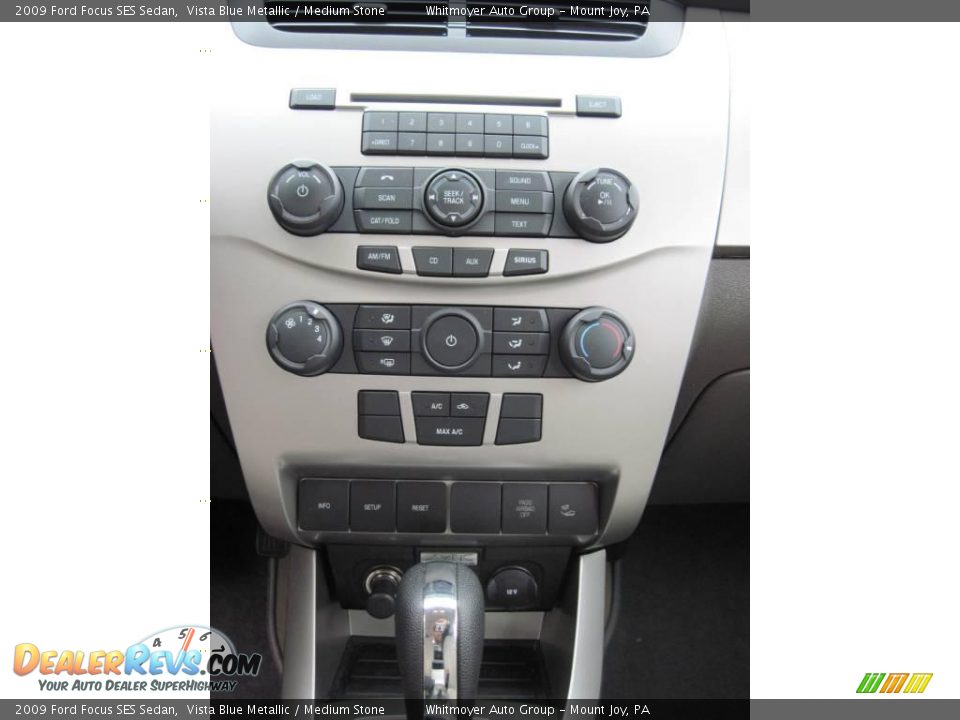 2009 Ford Focus SES Sedan Vista Blue Metallic / Medium Stone Photo #8