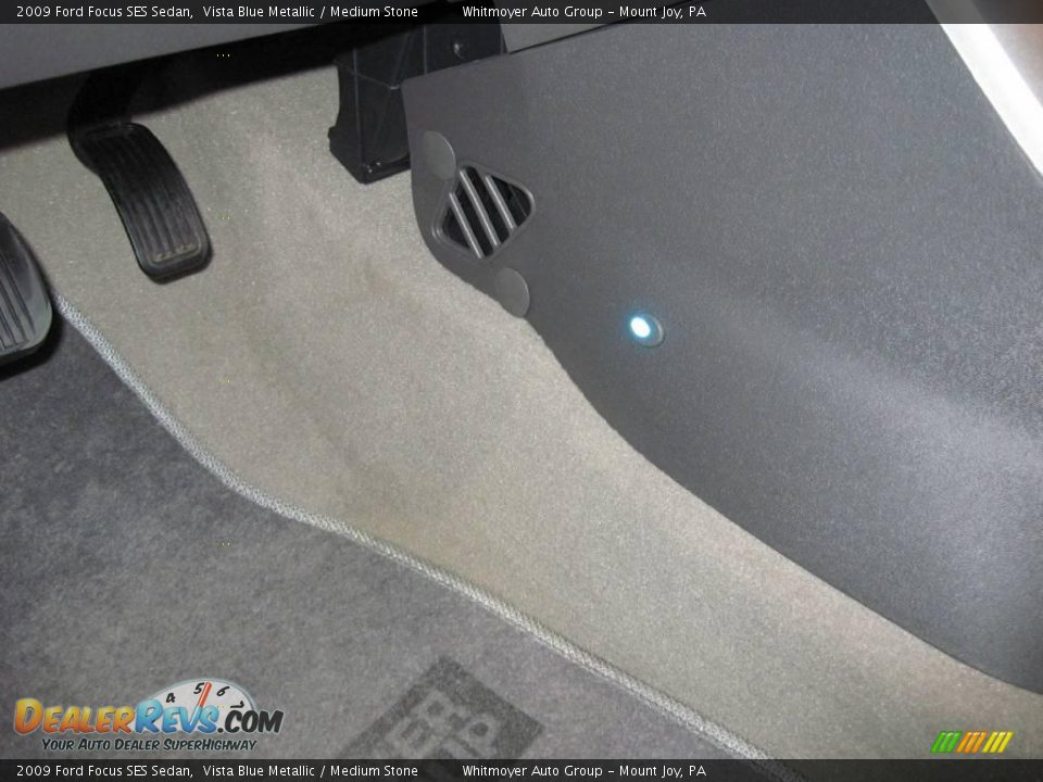2009 Ford Focus SES Sedan Vista Blue Metallic / Medium Stone Photo #9
