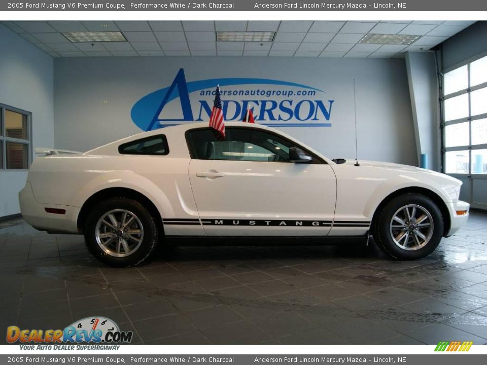 2005 Ford Mustang V6 Premium Coupe Performance White / Dark Charcoal Photo #2