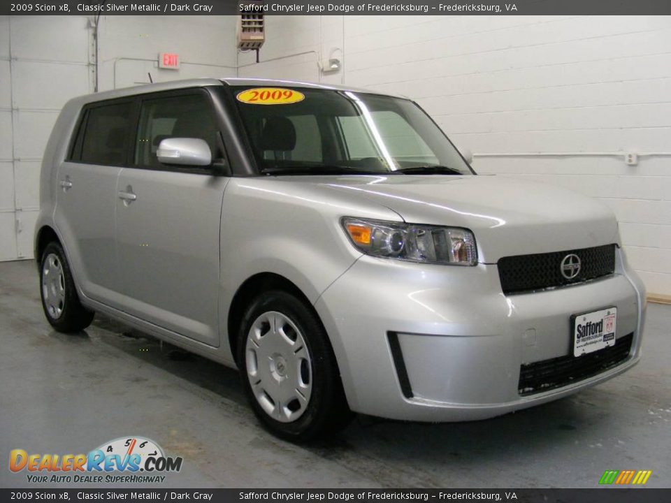 2009 Scion xB Classic Silver Metallic / Dark Gray Photo #3