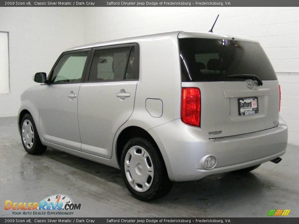 2009 Scion xB Classic Silver Metallic / Dark Gray Photo #6