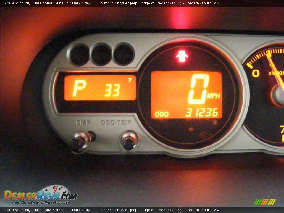 2009 Scion xB Classic Silver Metallic / Dark Gray Photo #7
