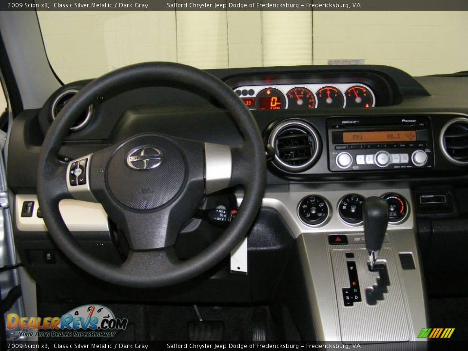 2009 Scion xB Classic Silver Metallic / Dark Gray Photo #9