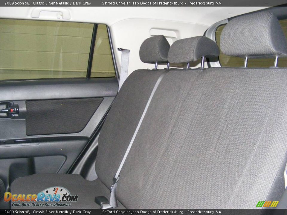 2009 Scion xB Classic Silver Metallic / Dark Gray Photo #15
