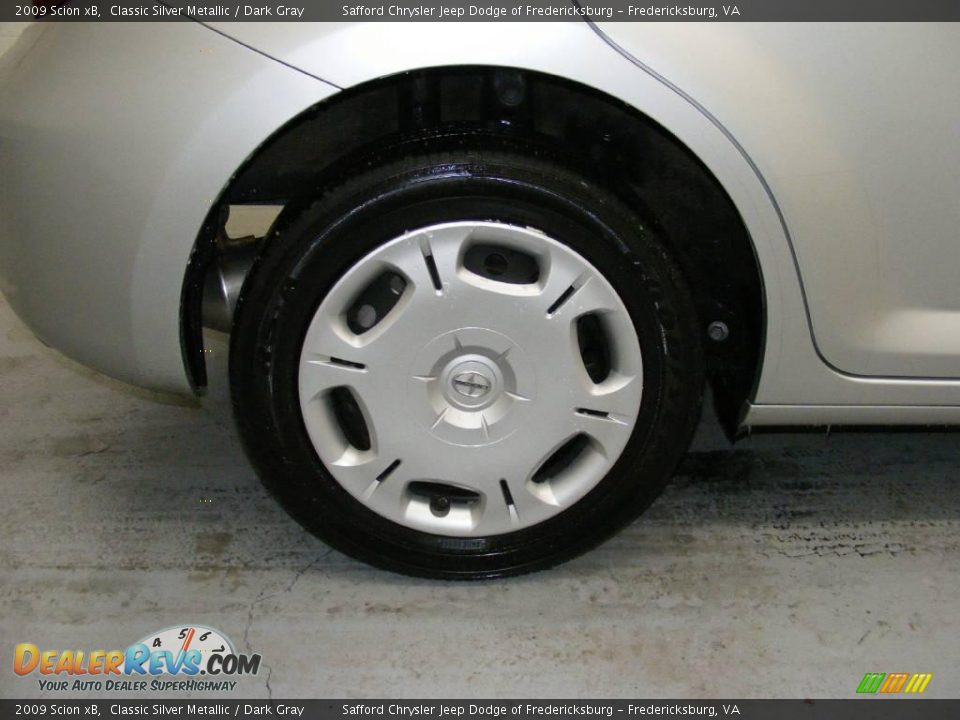 2009 Scion xB Classic Silver Metallic / Dark Gray Photo #30