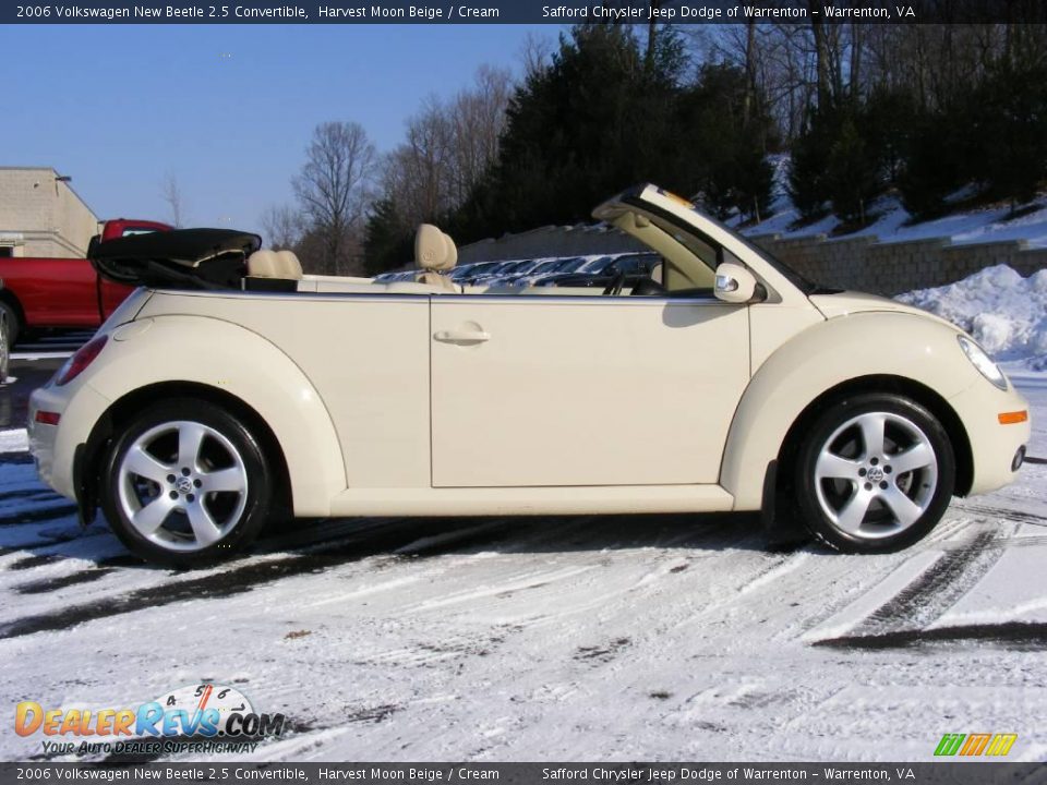 2006 Volkswagen New Beetle 2.5 Convertible Harvest Moon Beige / Cream Photo #4