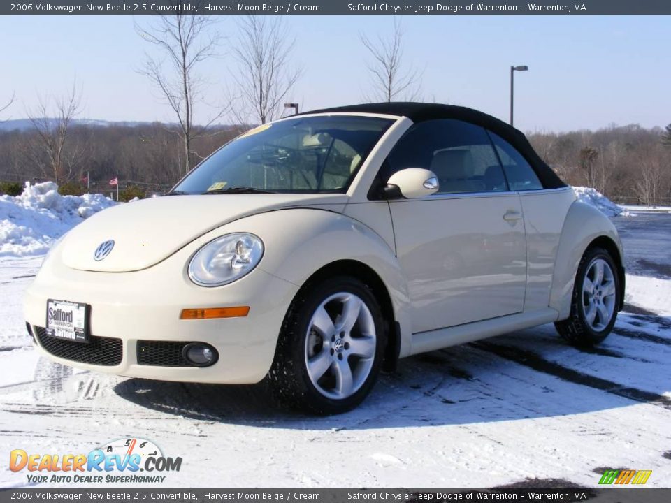 2006 Volkswagen New Beetle 2.5 Convertible Harvest Moon Beige / Cream Photo #6