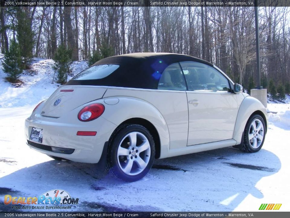 2006 Volkswagen New Beetle 2.5 Convertible Harvest Moon Beige / Cream Photo #10