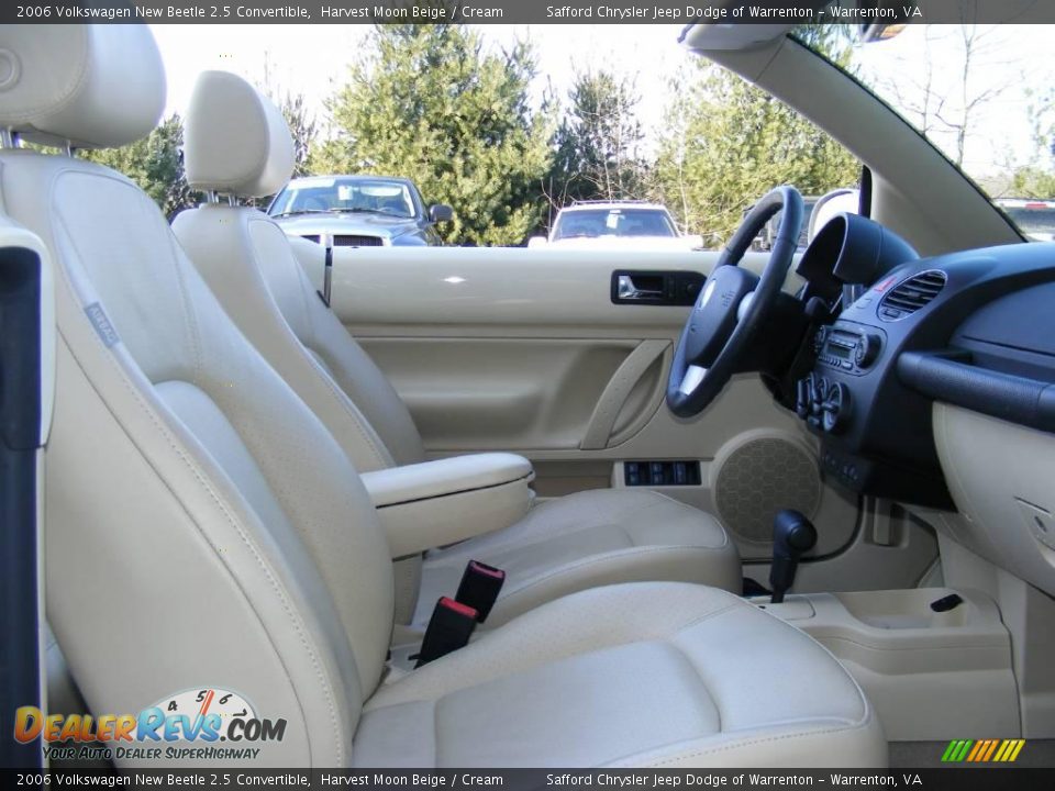 2006 Volkswagen New Beetle 2.5 Convertible Harvest Moon Beige / Cream Photo #23