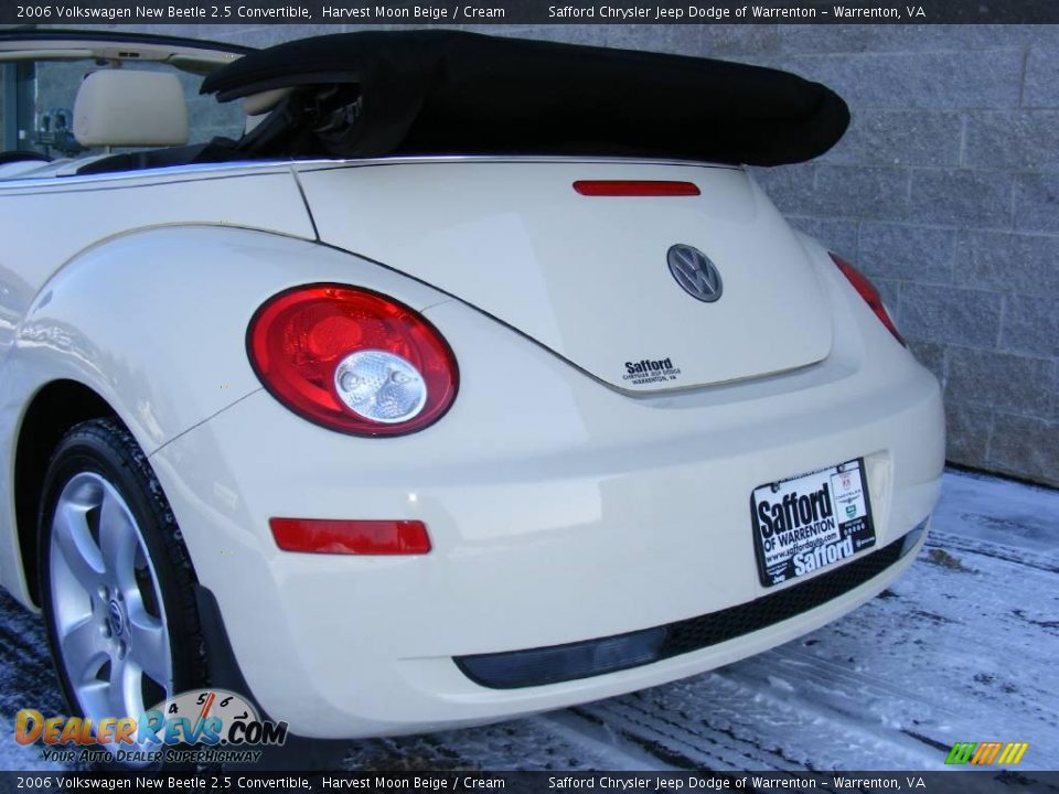 2006 Volkswagen New Beetle 2.5 Convertible Harvest Moon Beige / Cream Photo #33
