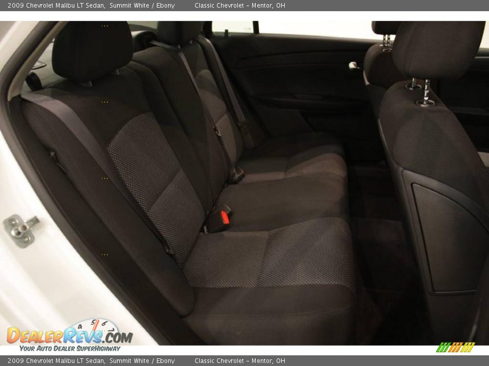 2009 Chevrolet Malibu LT Sedan Summit White / Ebony Photo #15