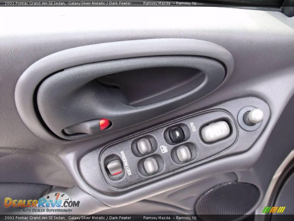 2001 Pontiac Grand Am SE Sedan Galaxy Silver Metallic / Dark Pewter Photo #13