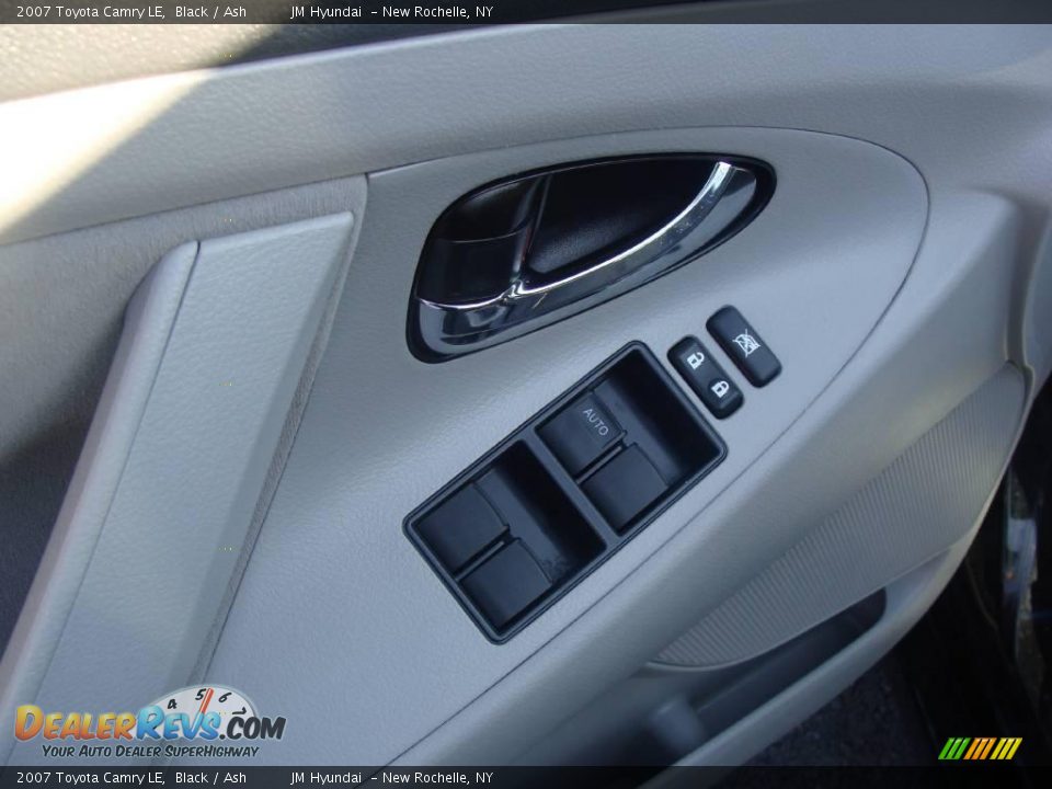 2007 Toyota Camry LE Black / Ash Photo #7