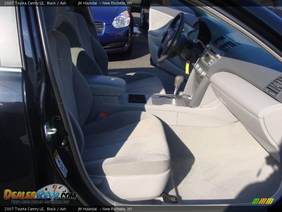 2007 Toyota Camry LE Black / Ash Photo #11